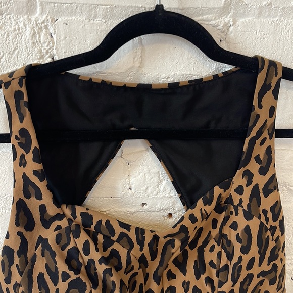 Michi leopard print sports bra large - Picture 3 of 8